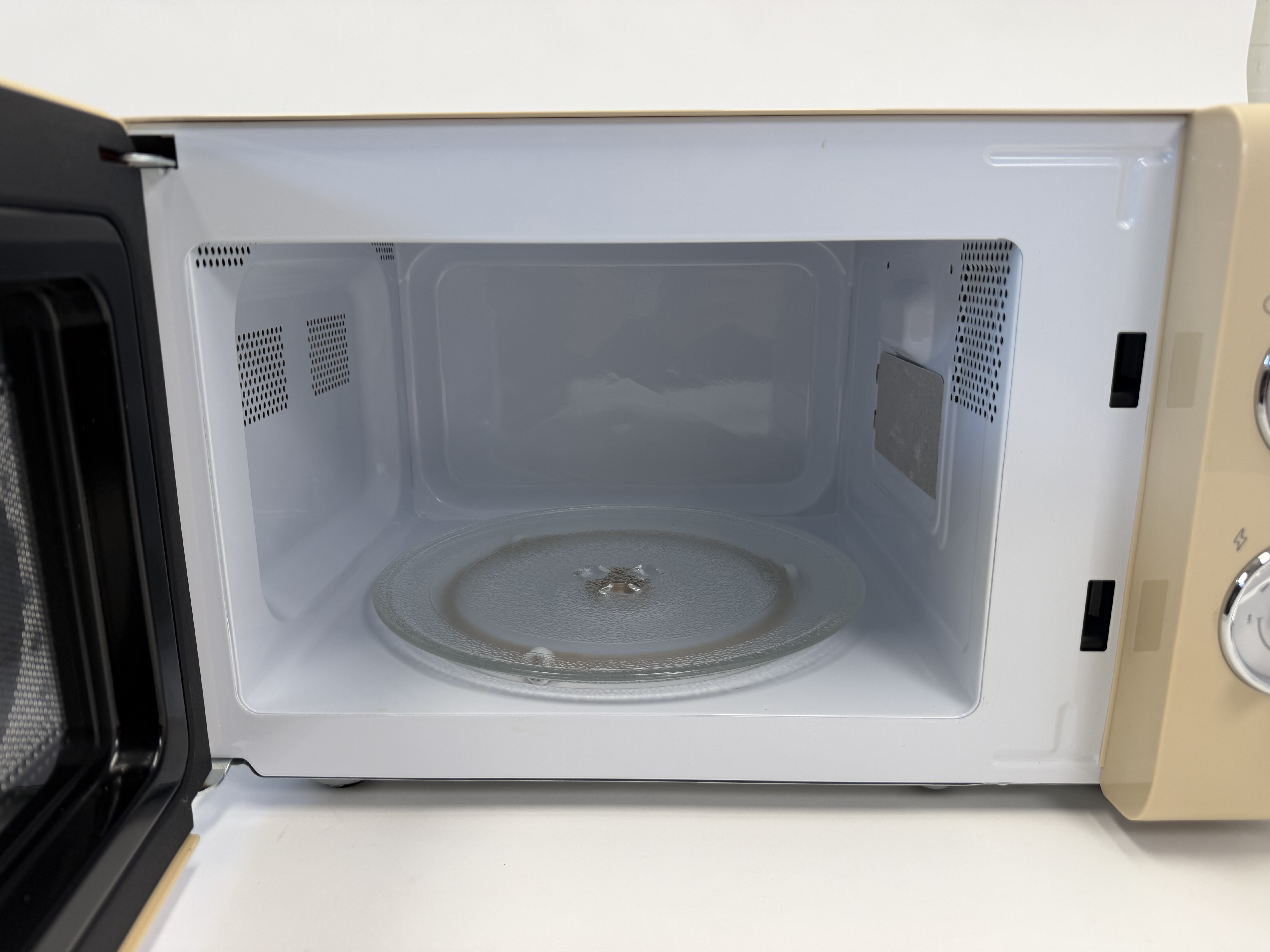 CECOTEC mikrobangų krosnelė
