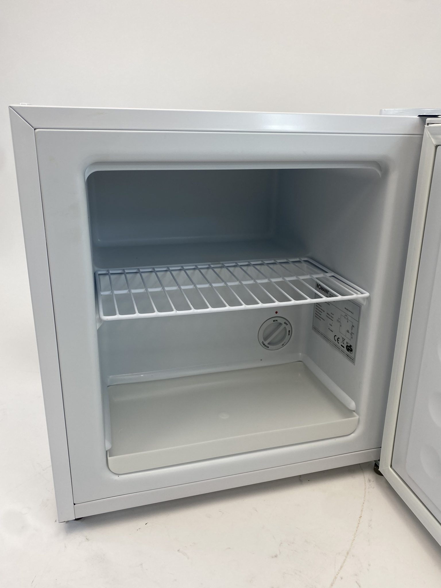 Bomann mini šaldiklis, 31 l, baltas