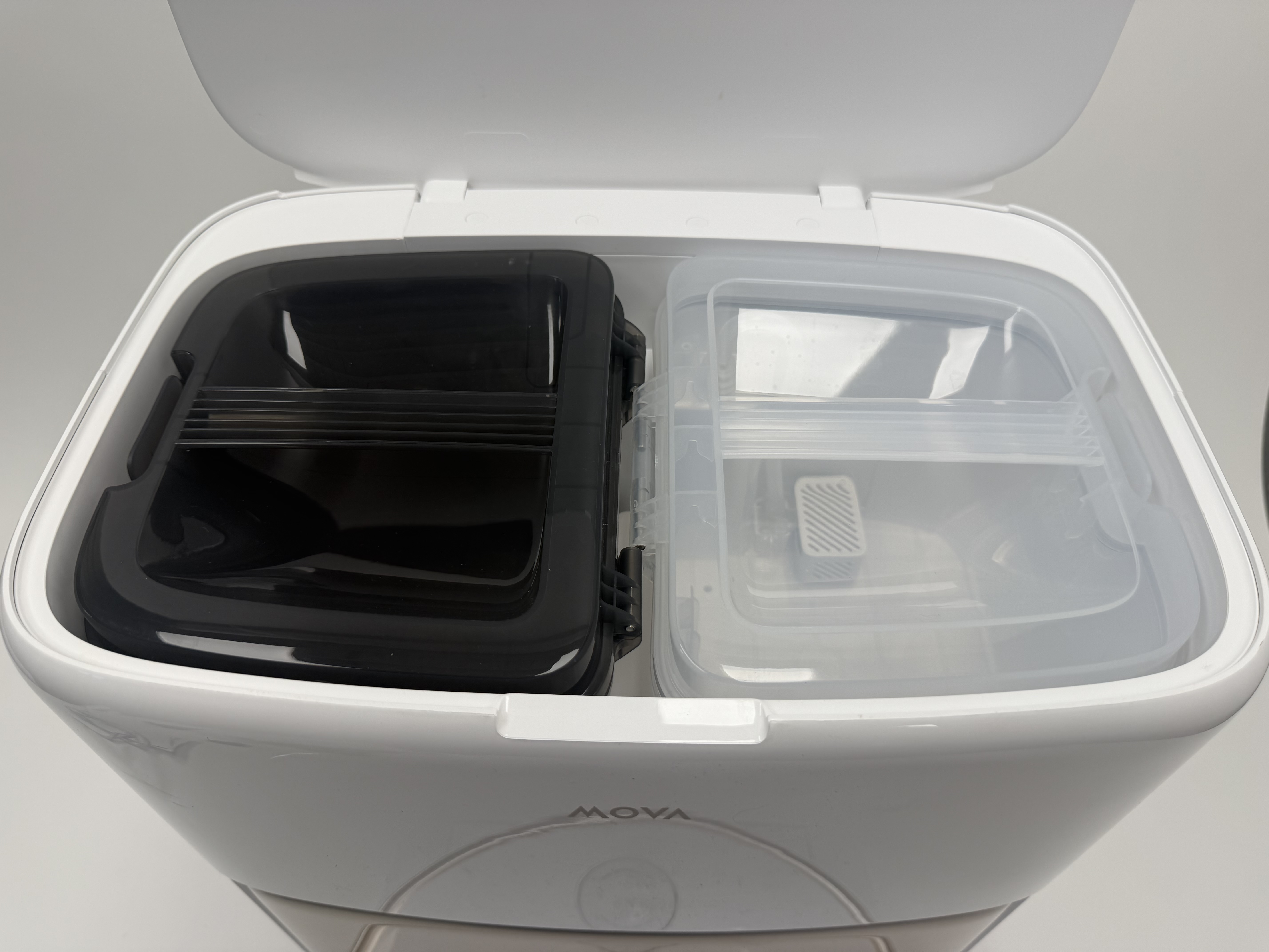 Mova v50 Ultra Complete robotas siurblys