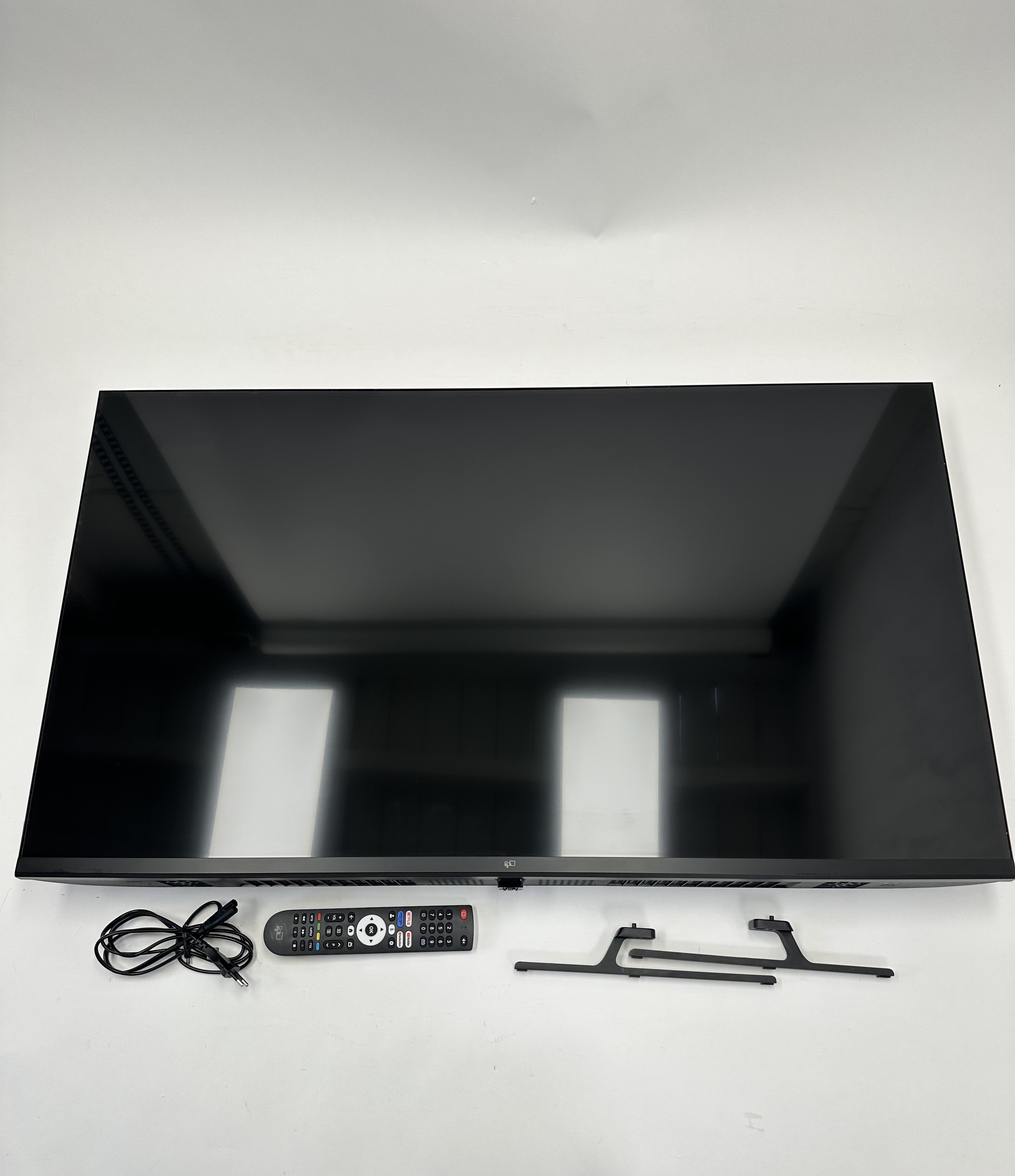 FPD 43" Canvas Series 4K UHD Smart Google TV