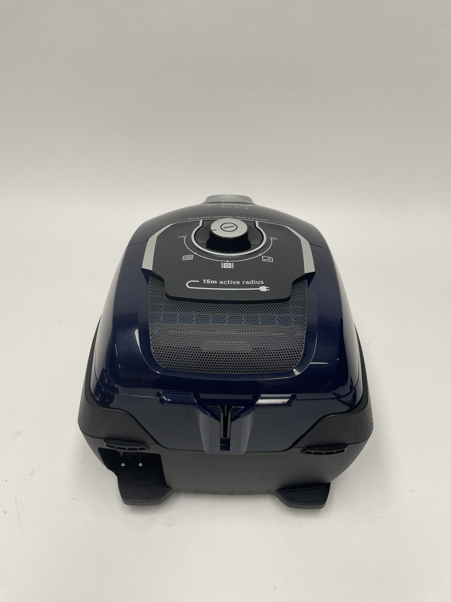 Bosch Serie 8 dulkių siurblys