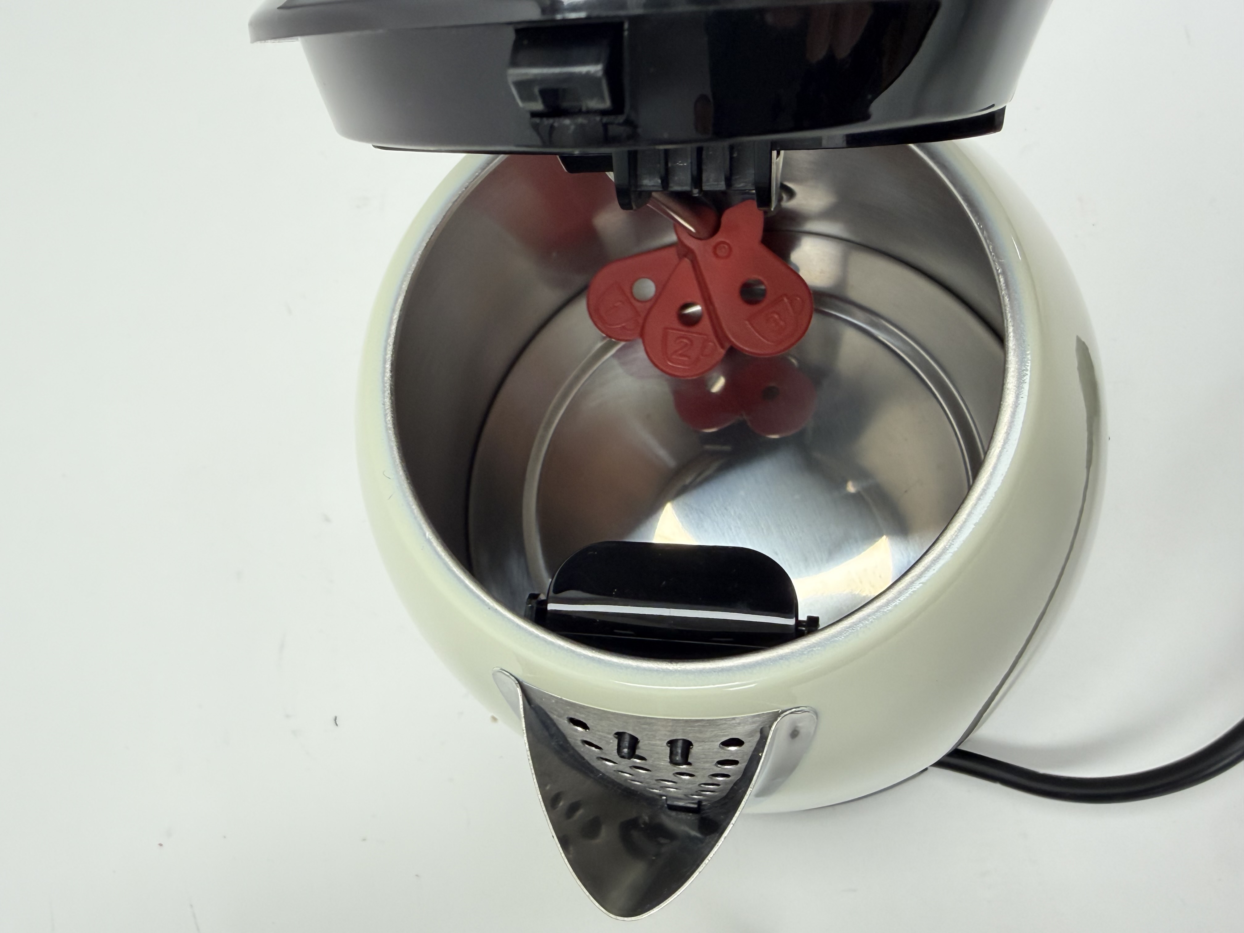 Russell Hobbs virdulys