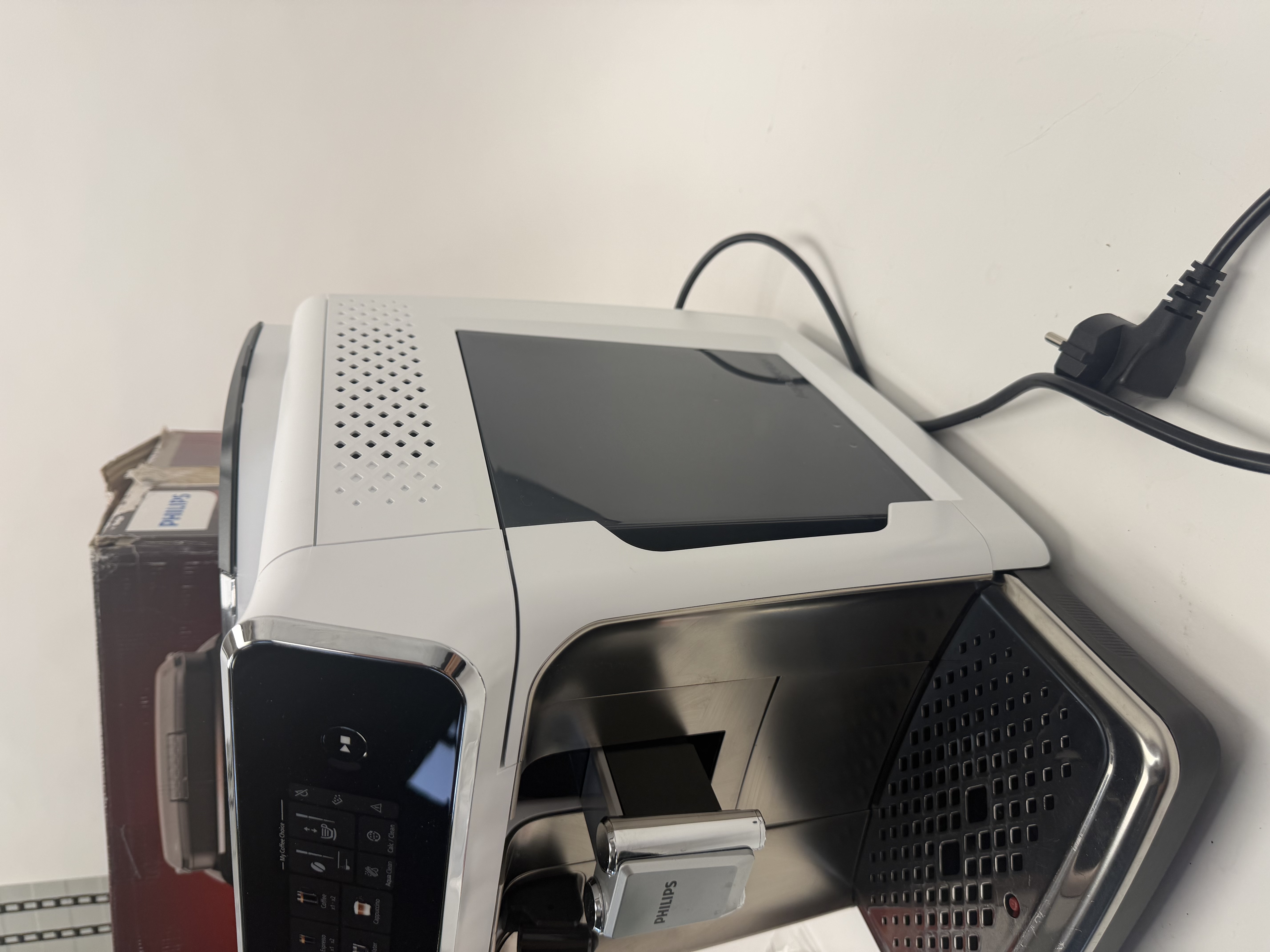 Philips 2300 series automatinis kavos aparatas