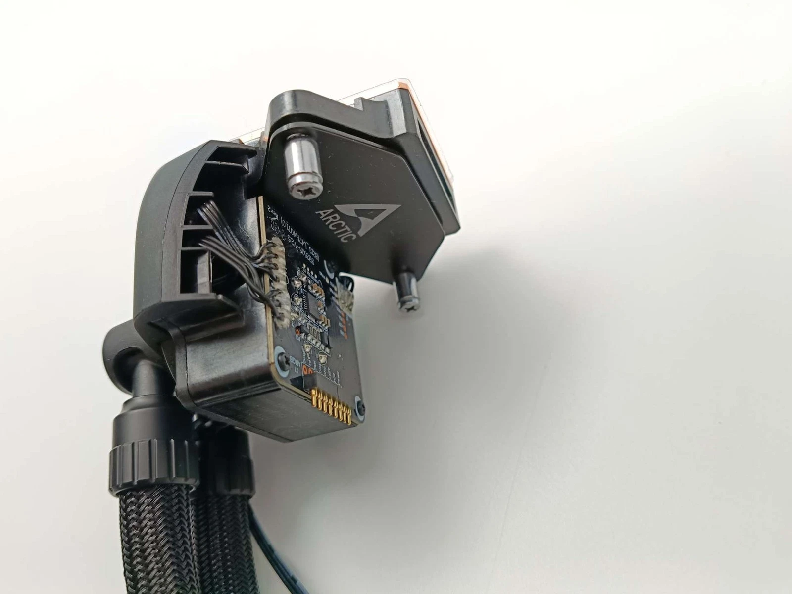 Cooler Master skysčio aušinimo sistema
