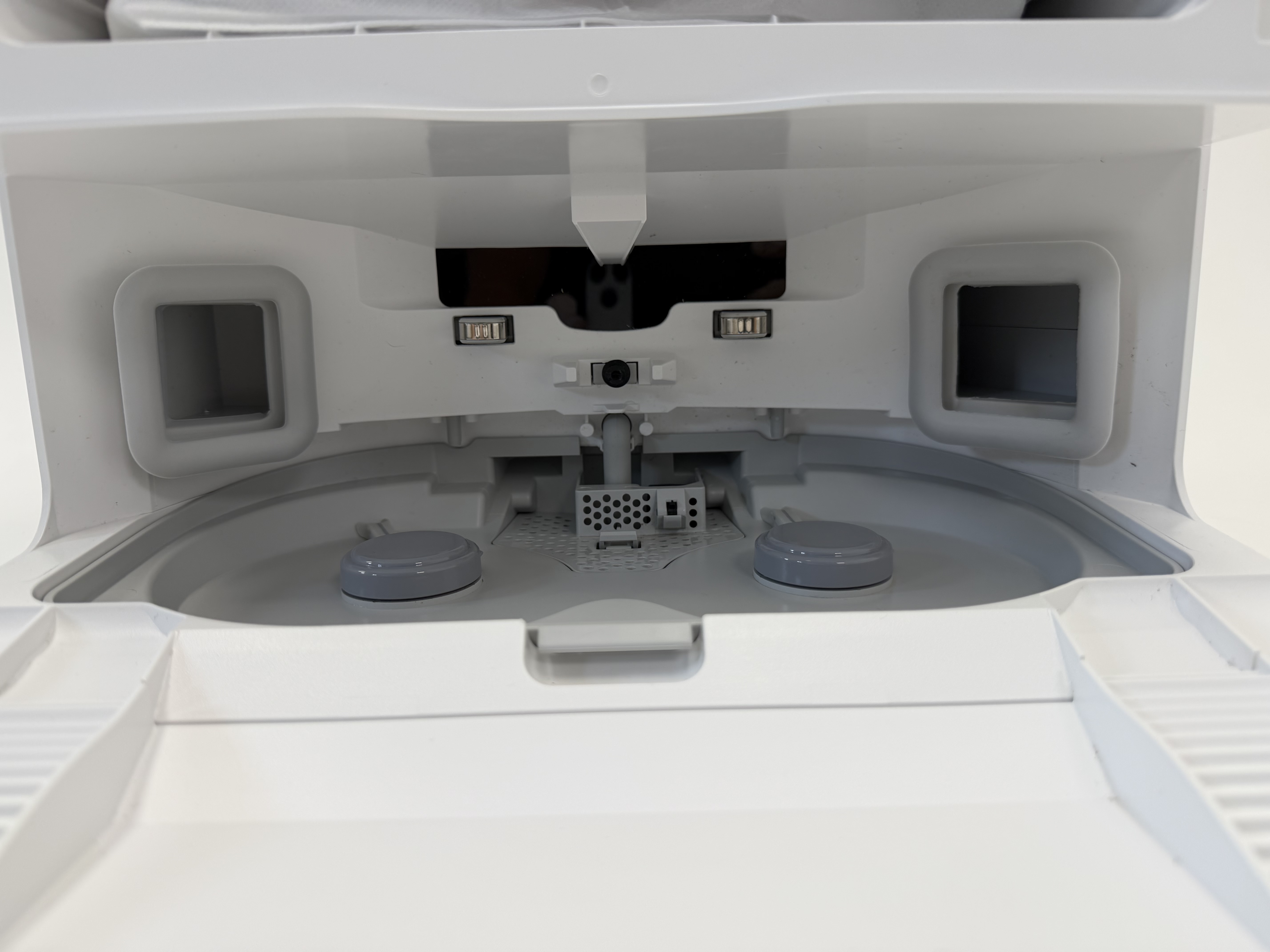 Roborock Qrevo Master robotas siublys
