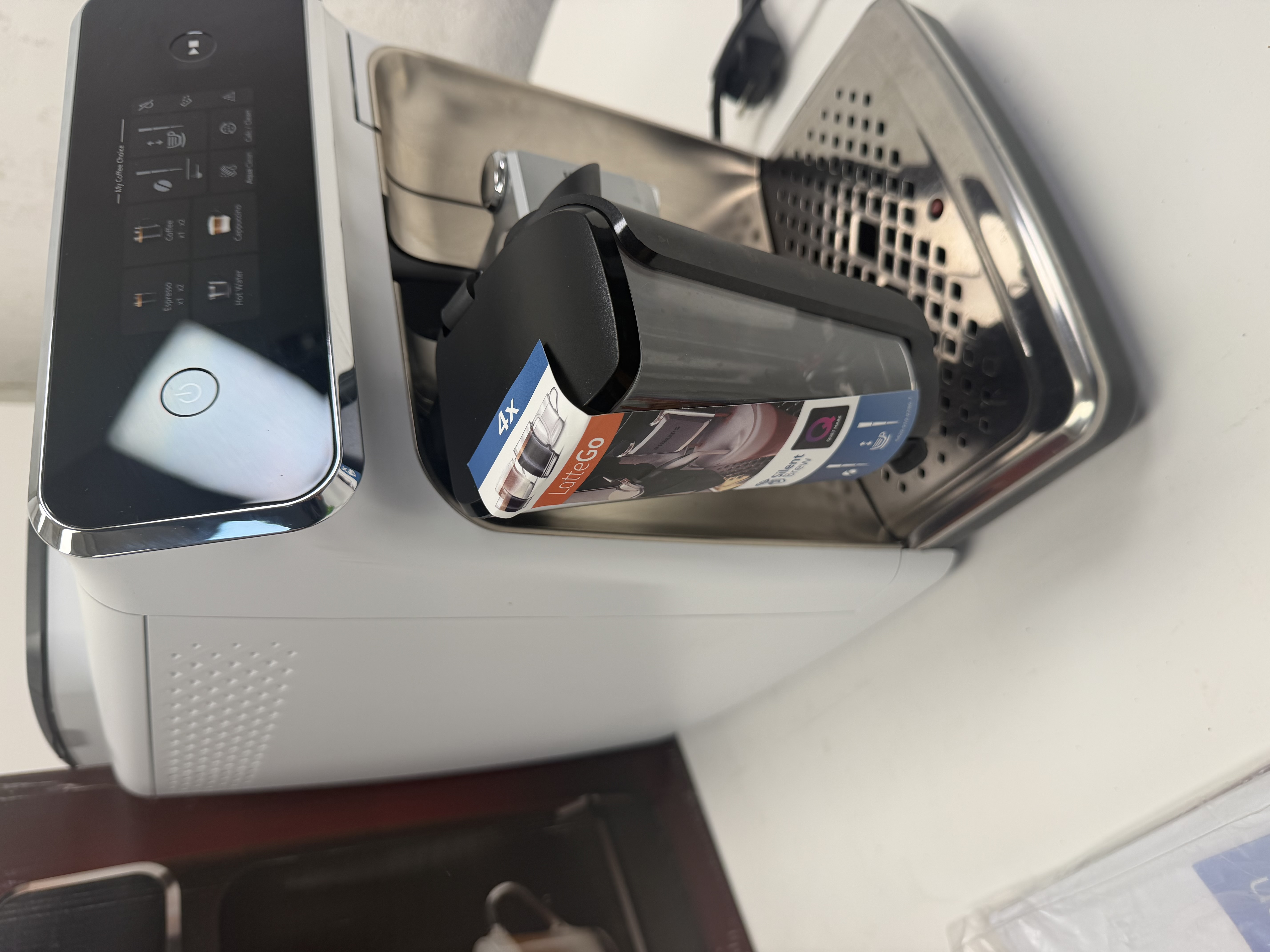 Philips 2300 series automatinis kavos aparatas