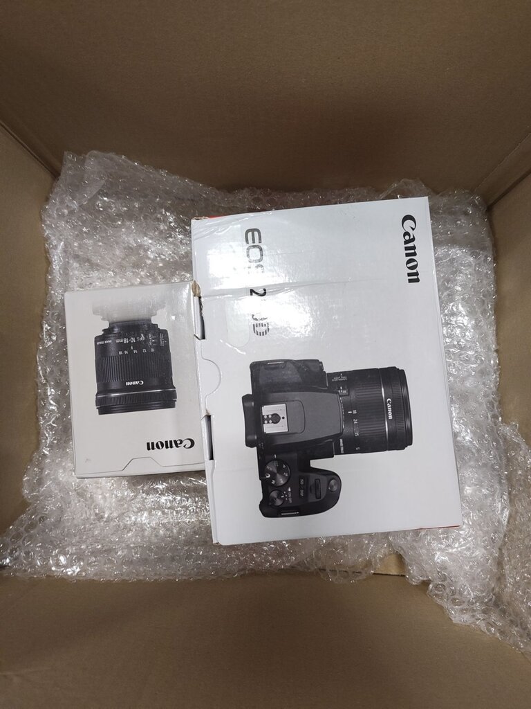 Canon EOS 250D + EF-S 10-18mm IS STM