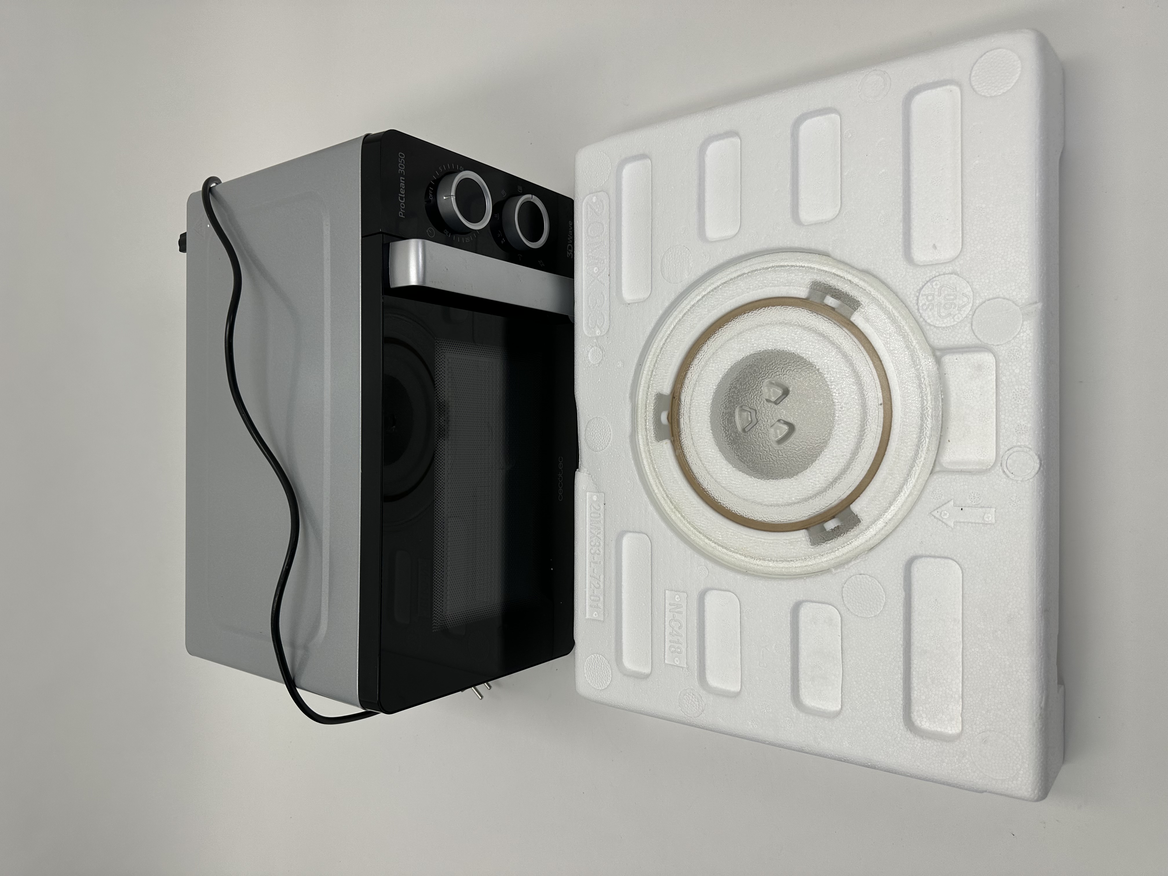Cecotec mikrobangų krosnelė