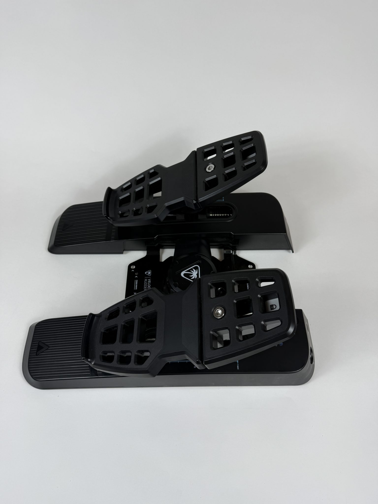 Turtle Beach vairo pedalai