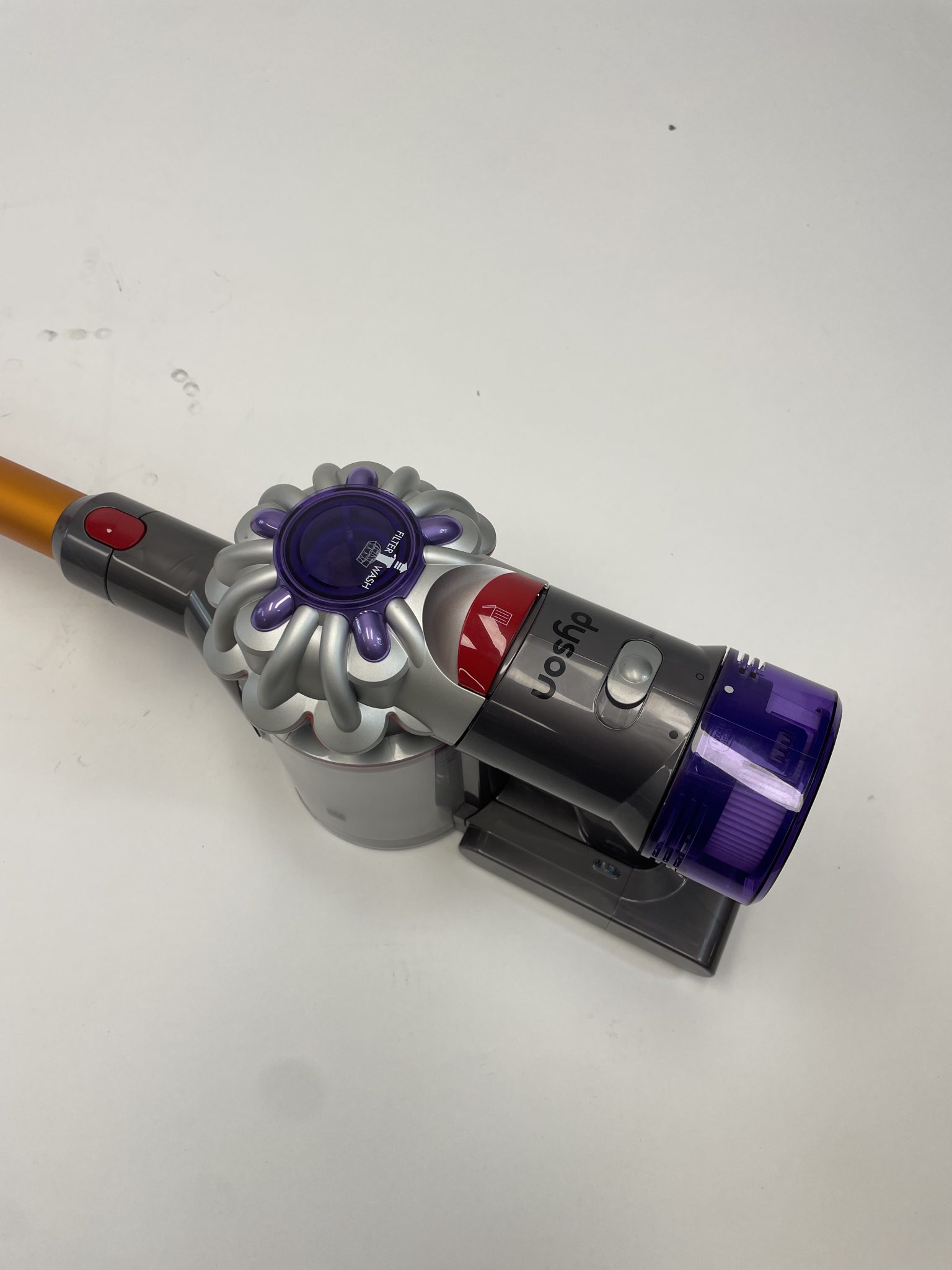 Dyson v8 Absolute dulkių siurblys