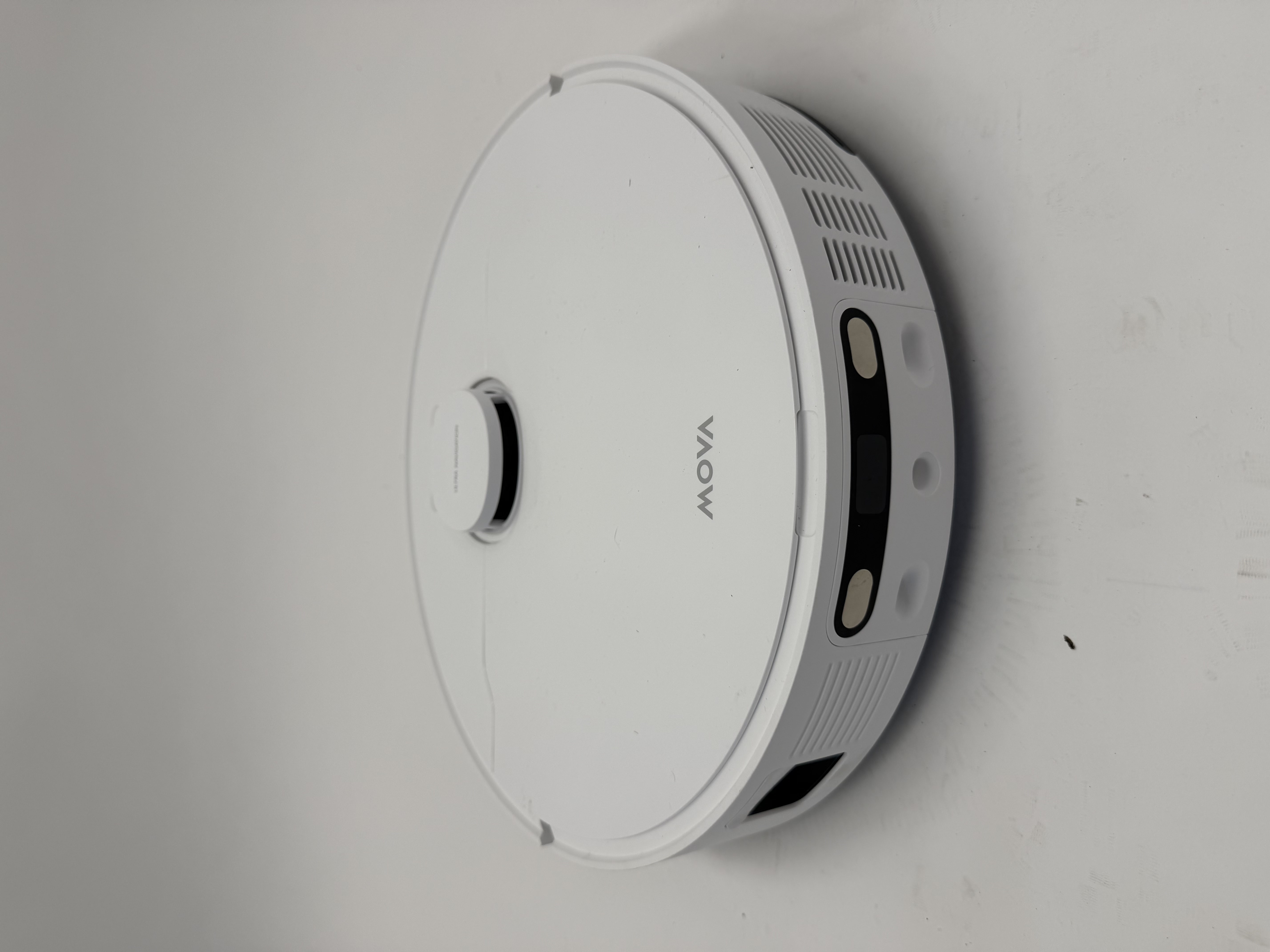 Mova E40 Ultra robotas siurblys