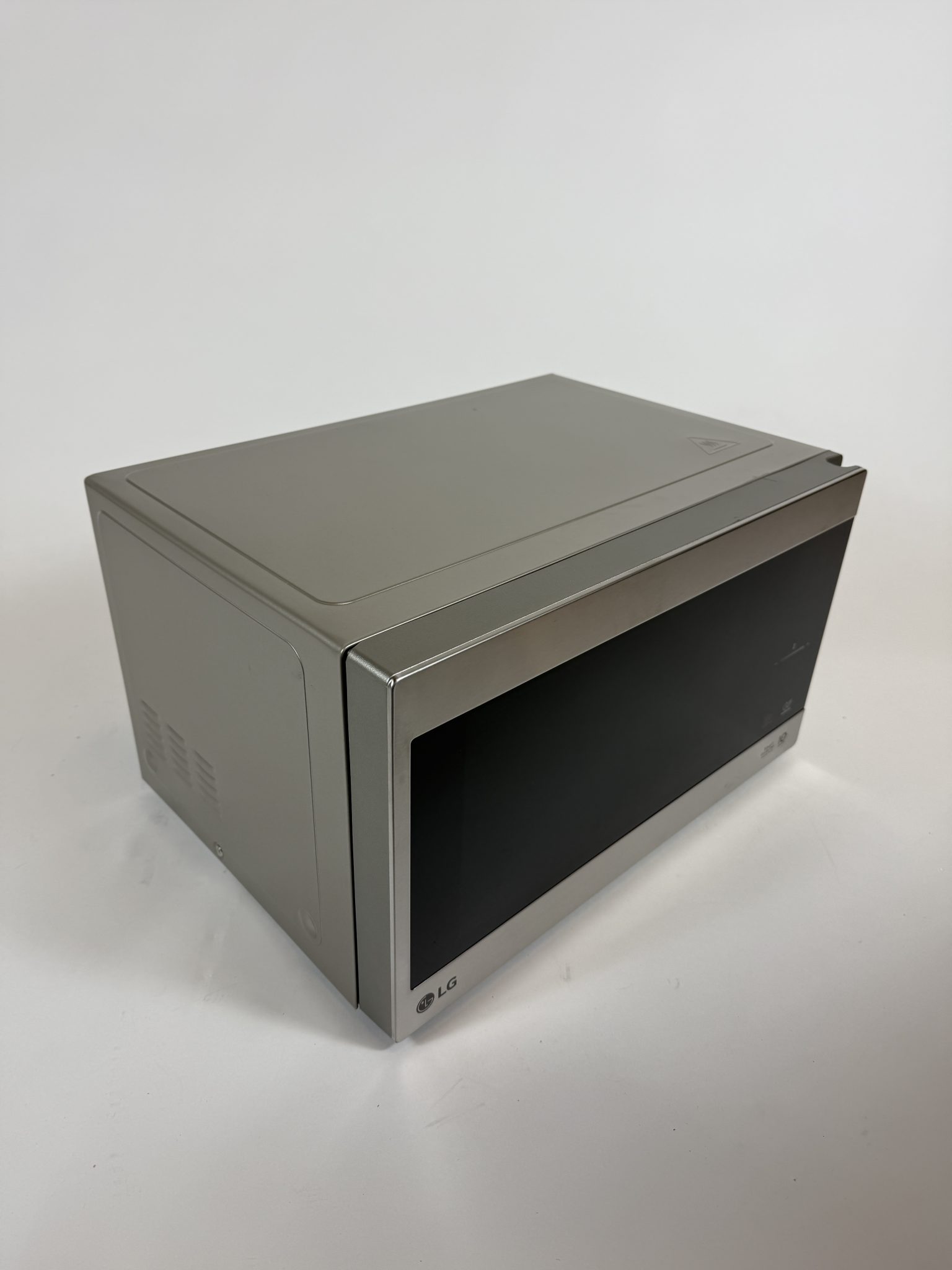 LG MS2595CIS mikrobangų krosnelė