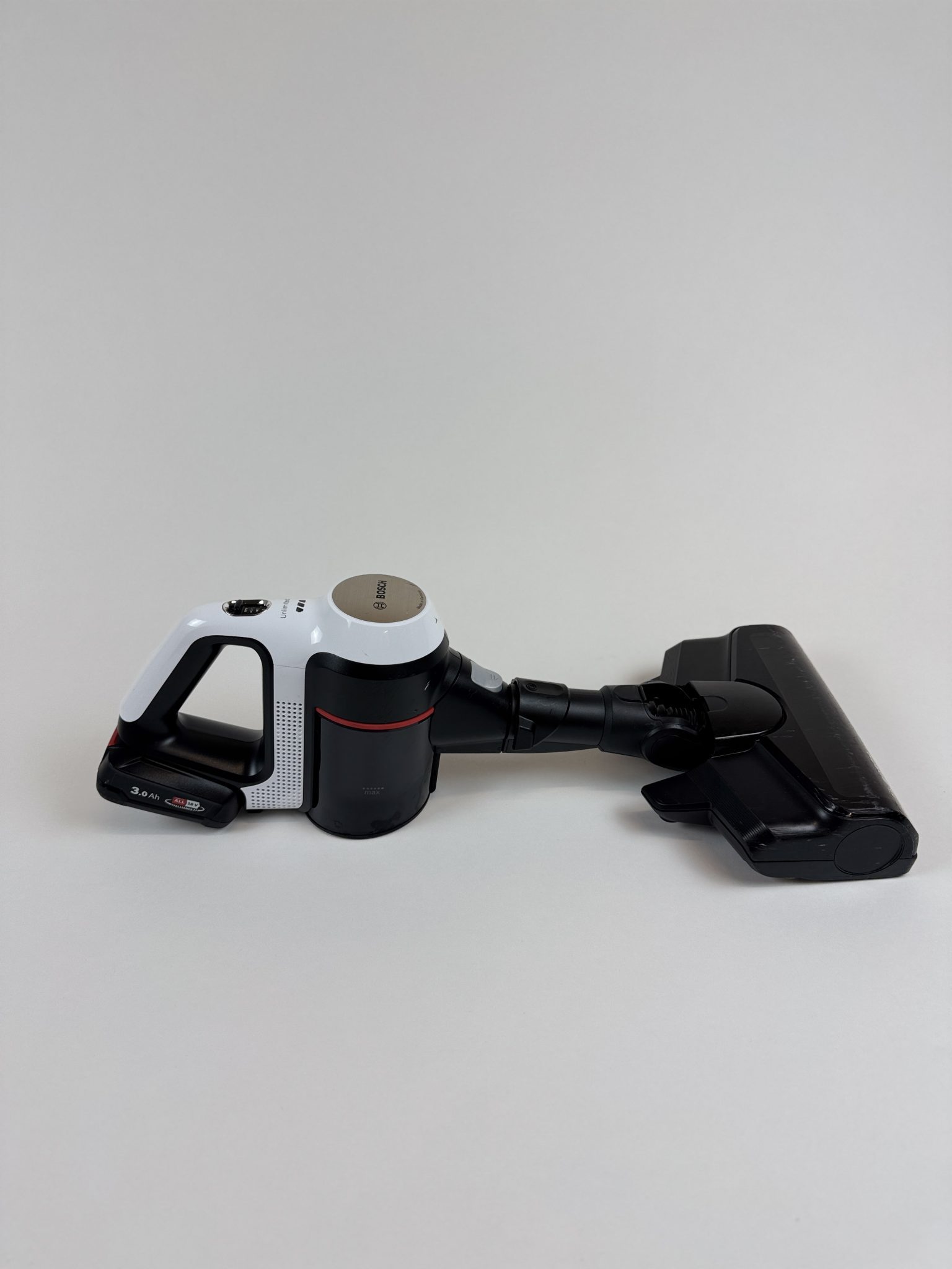 Bosch Unlimited 7 BSS711W dulkių siurblys - šluota
