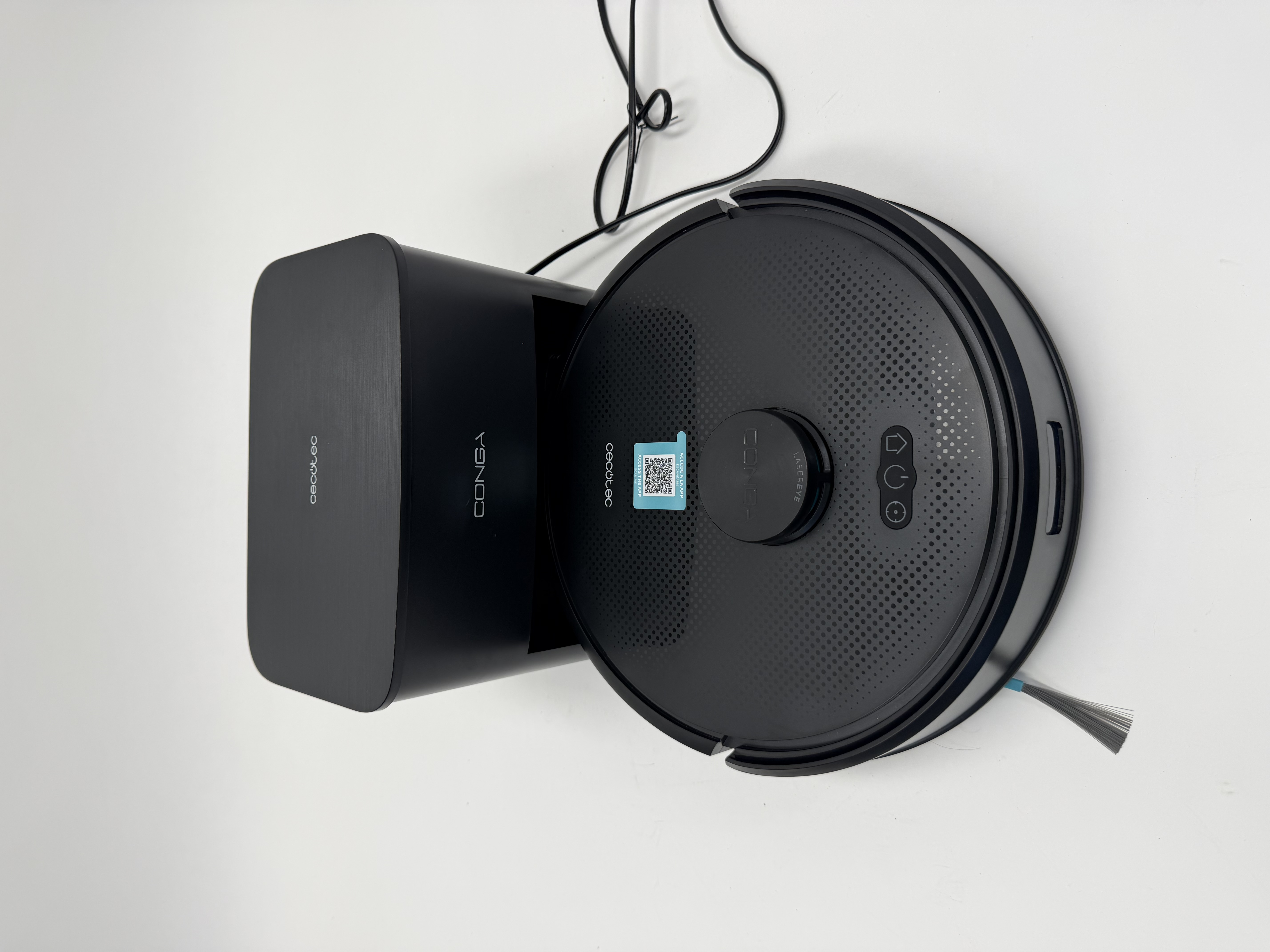 Cecotec Conga Y50 X-Treme plaunantis dulkių siurblys robotas