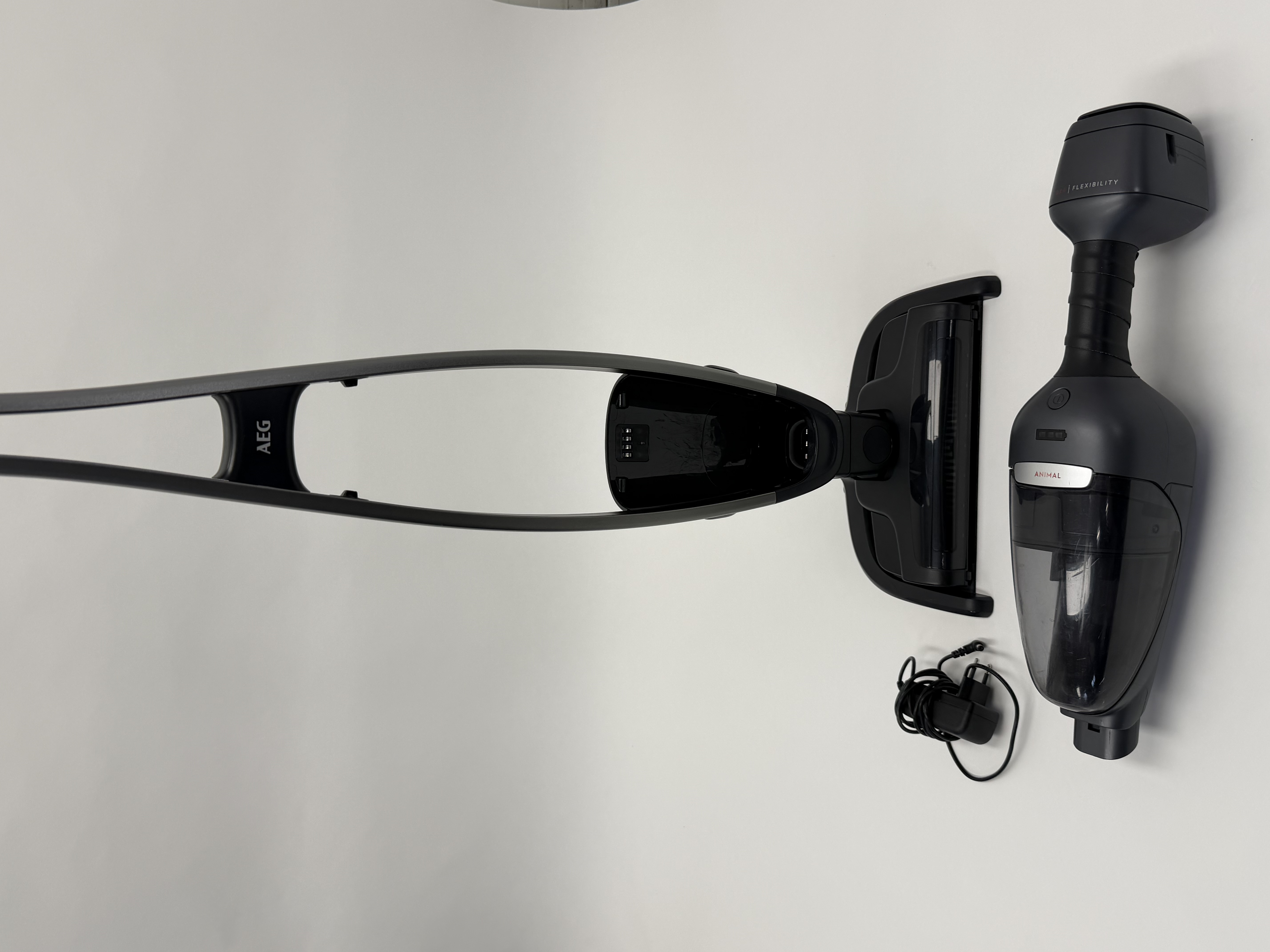 AEG QX9-1-ANIM Flexibility Animal 2-in-1  Dulkių siurblys