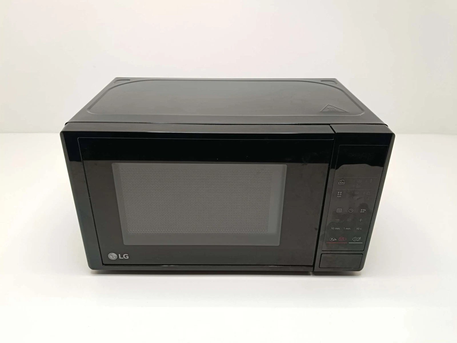 LG mikrobangų krosnelė