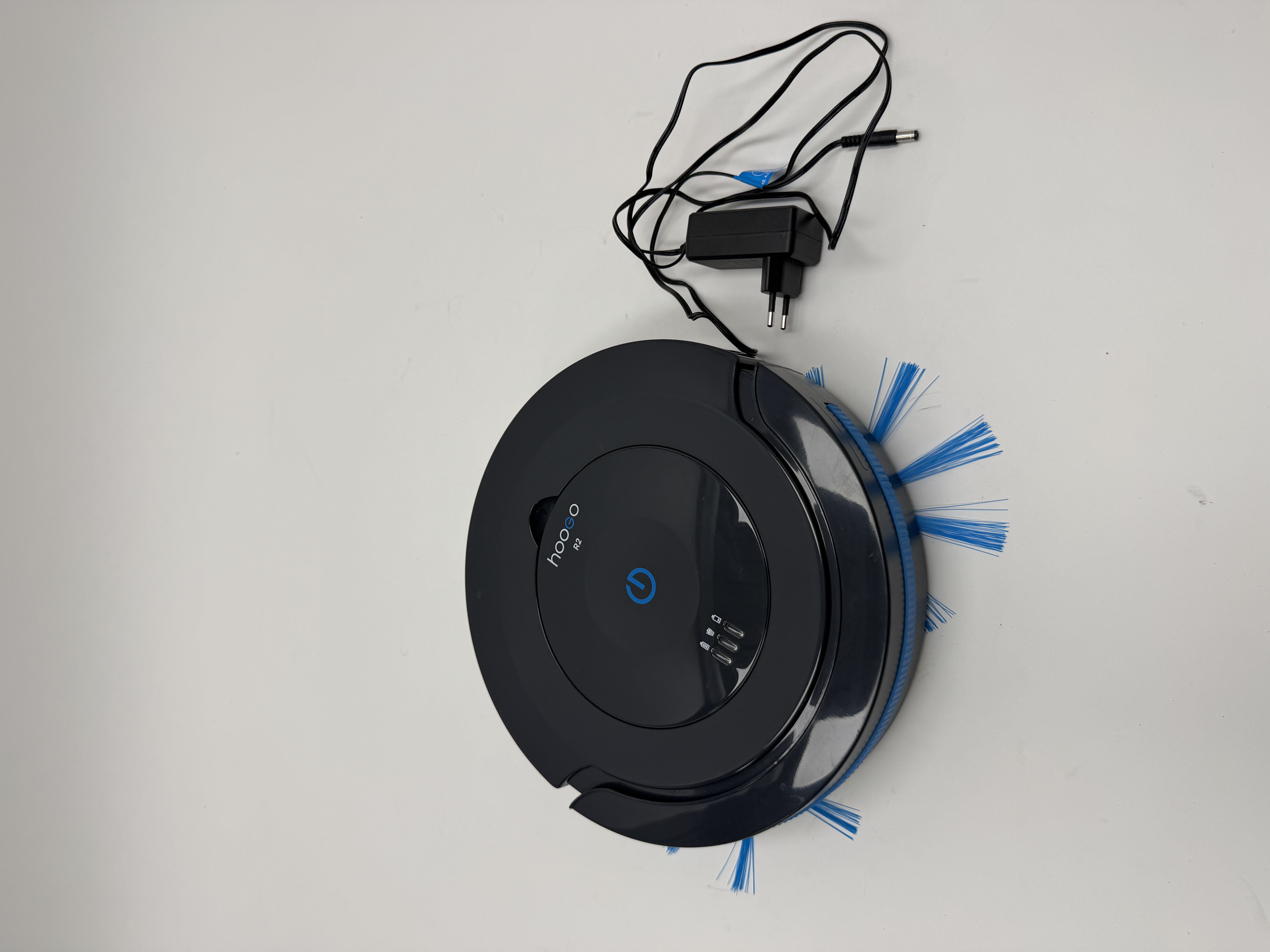 Hoogo robotas siurblys