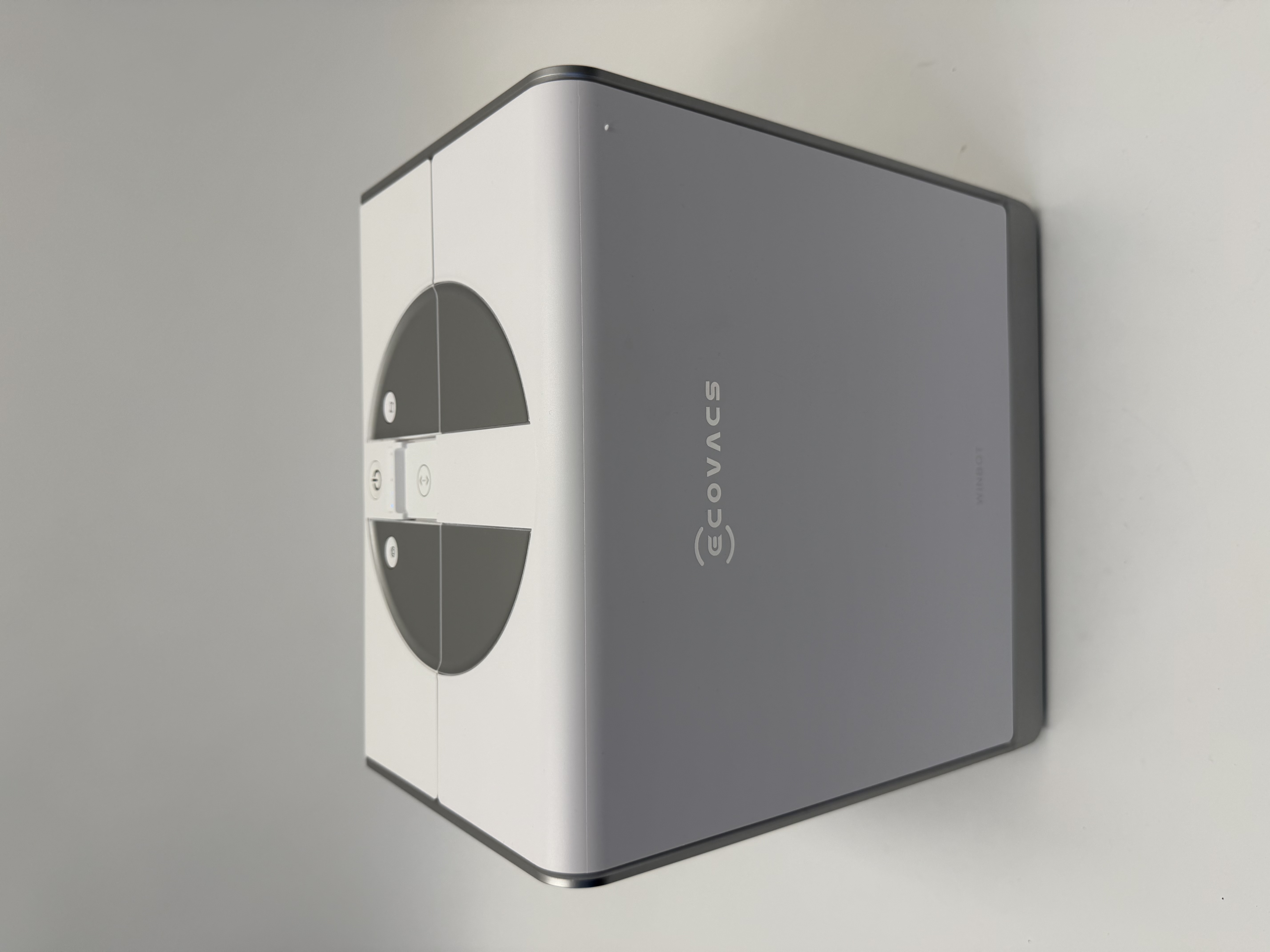 Ecovacs WINBOT W2 Pro Omni langų valymo robotas