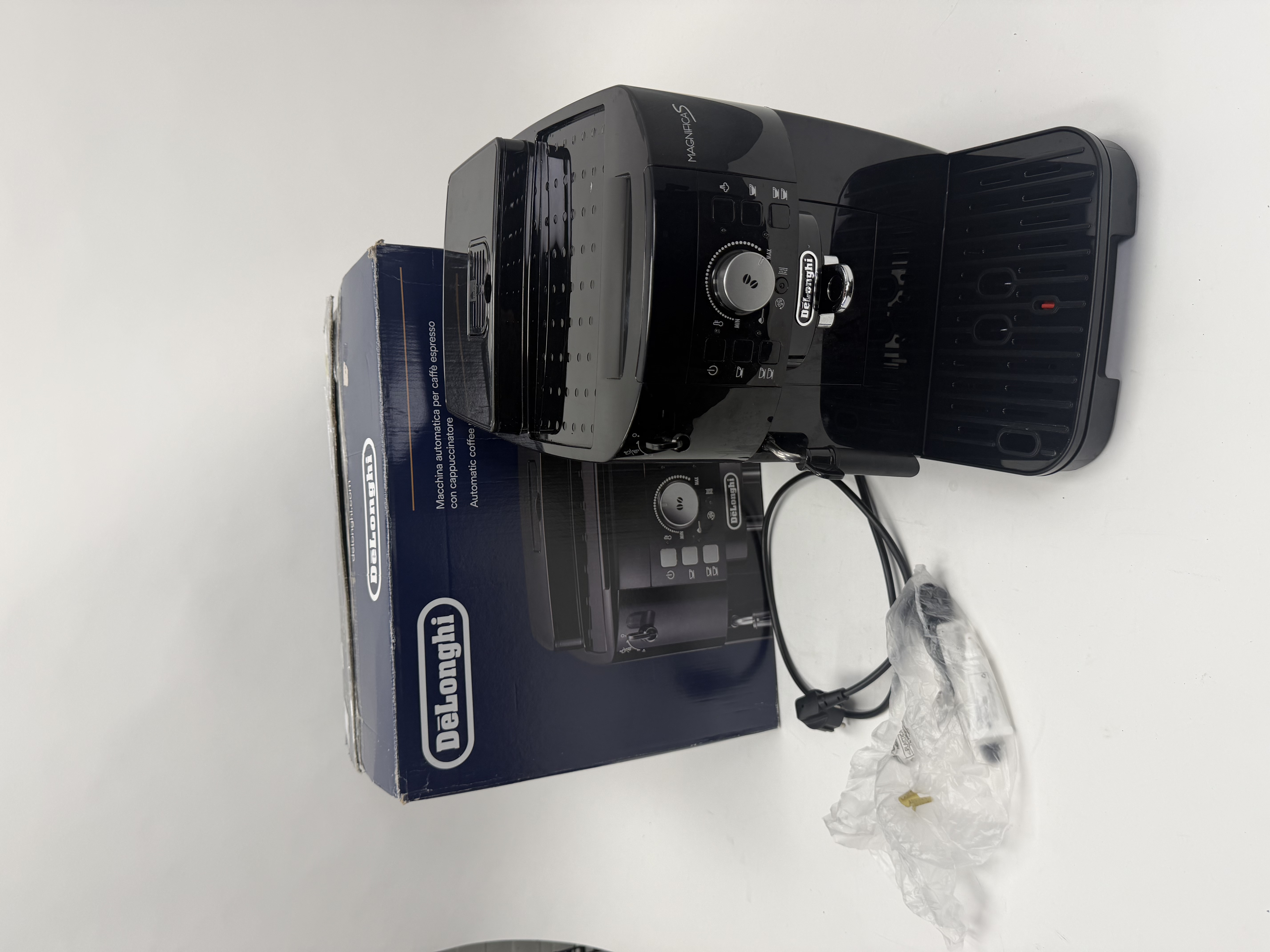 Delonghi kavos aparatas