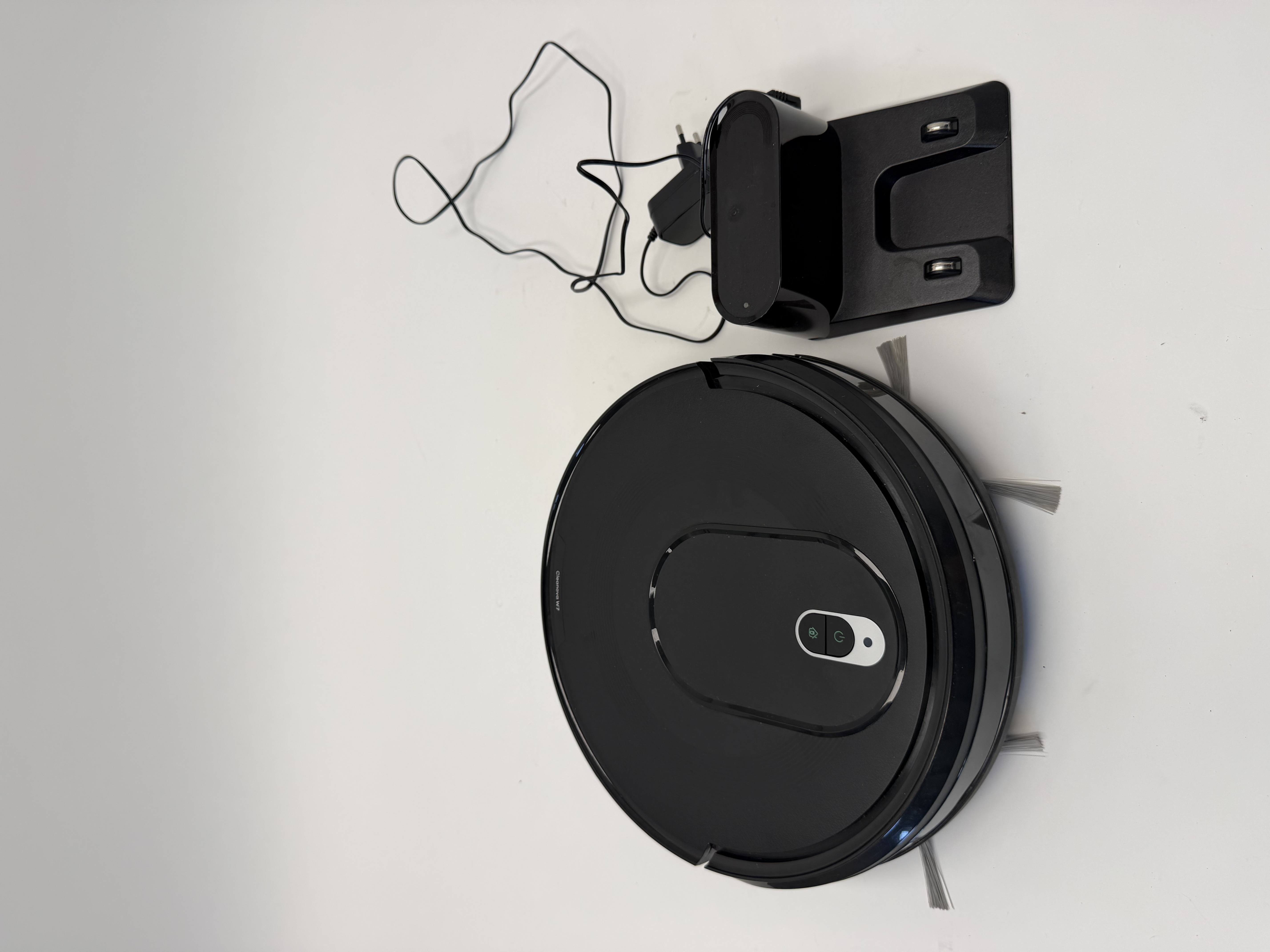 Cleanova robotas siurblys