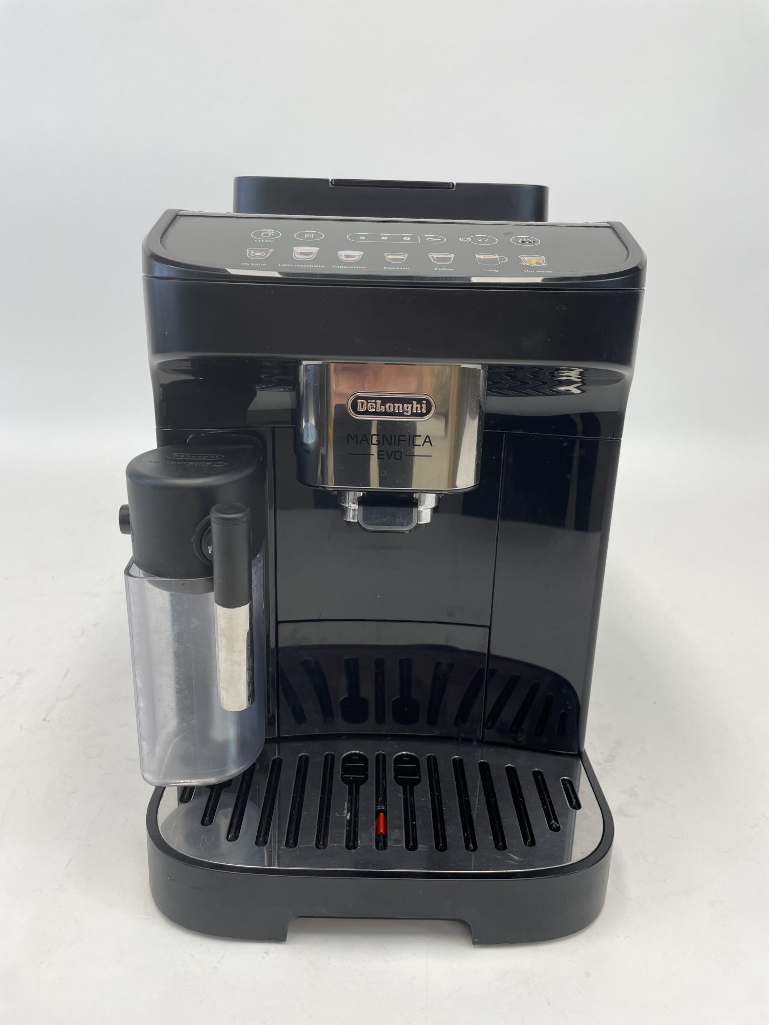 Delonghi Magnifica Evo kavos aparatas