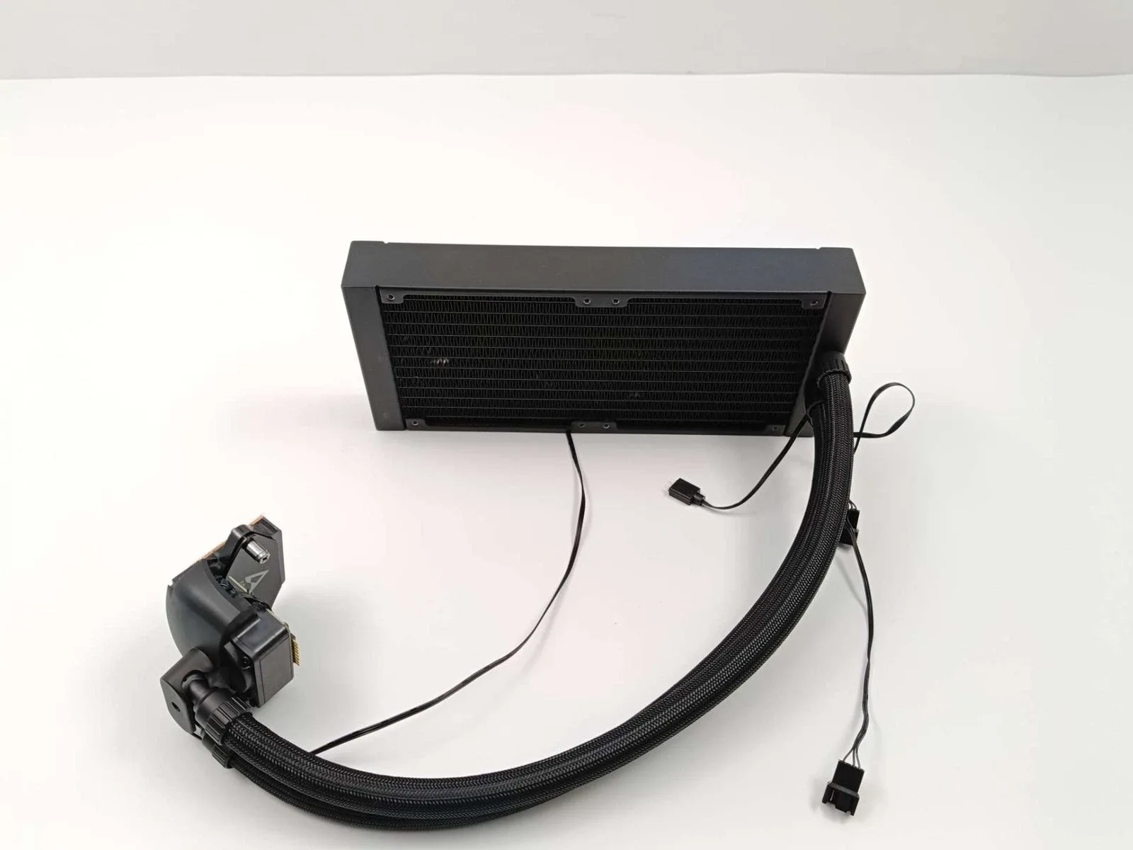 Cooler Master skysčio aušinimo sistema